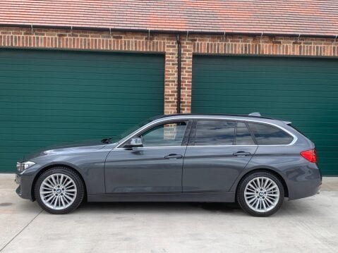 BMW 3 Series 3.0 330d Luxury Touring Auto Euro 5 (s/s) 5dr 38
