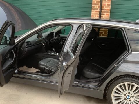 BMW 3 Series 3.0 330d Luxury Touring Auto Euro 5 (s/s) 5dr 50