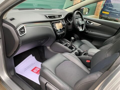 Nissan Qashqai 1.5 dCi Tekna Euro 6 (s/s) 5dr 7