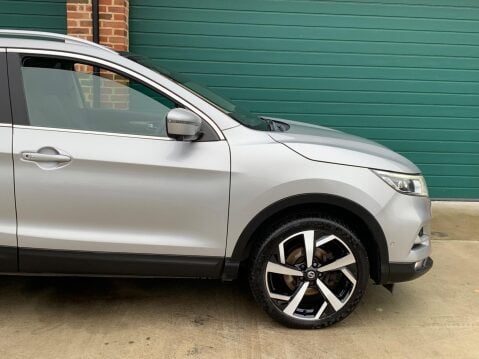 Nissan Qashqai 1.5 dCi Tekna Euro 6 (s/s) 5dr 33