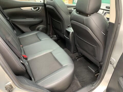 Nissan Qashqai 1.5 dCi Tekna Euro 6 (s/s) 5dr 6