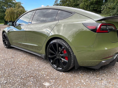 Tesla Model 3 (Dual Motor) Performance Auto 4WDE 4dr (Performance Upgrade) 20