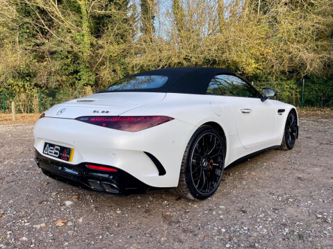 Mercedes-Benz SL Series 4.0 SL63 V8 BiTurbo AMG Performance SpdS MCT 4MATIC+ Euro 6 (s/s) 2dr 39