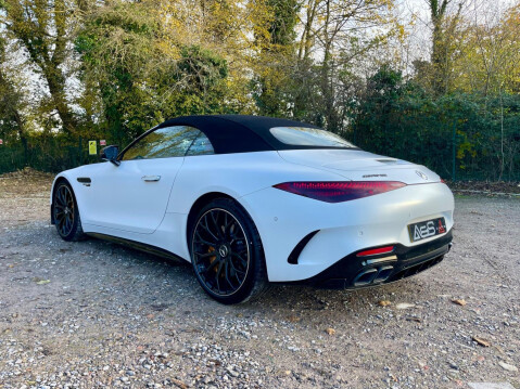 Mercedes-Benz SL Series 4.0 SL63 V8 BiTurbo AMG Performance SpdS MCT 4MATIC+ Euro 6 (s/s) 2dr 45