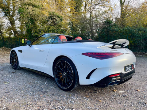 Mercedes-Benz SL Series 4.0 SL63 V8 BiTurbo AMG Performance SpdS MCT 4MATIC+ Euro 6 (s/s) 2dr 62