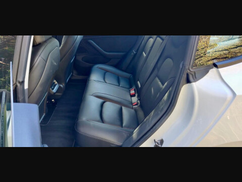 Tesla Model 3 Standard Range Plus Auto RWD 4dr 5