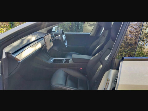 Tesla Model 3 Standard Range Plus Auto RWD 4dr 36
