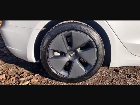 Tesla Model 3 Standard Range Plus Auto RWD 4dr 26