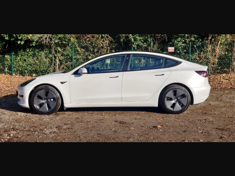 Tesla Model 3 Standard Range Plus Auto RWD 4dr 19