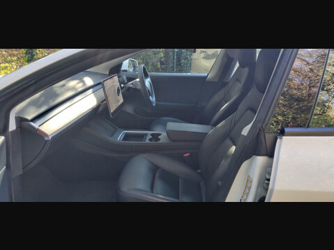 Tesla Model 3 Standard Range Plus Auto RWD 4dr 22