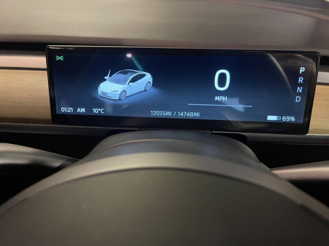 Tesla Model 3 Standard Range Plus Auto RWD 4dr 9