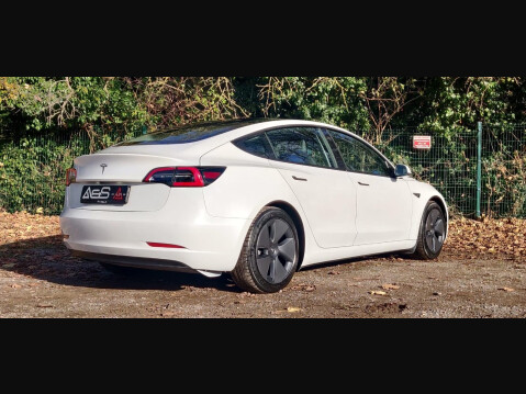 Tesla Model 3 Standard Range Plus Auto RWD 4dr 4