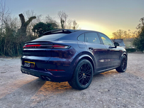 Porsche Cayenne 3.0 V6 E-Hybrid 25.9kWh TiptronicS 4WD Euro 6 (s/s) 5dr 3
