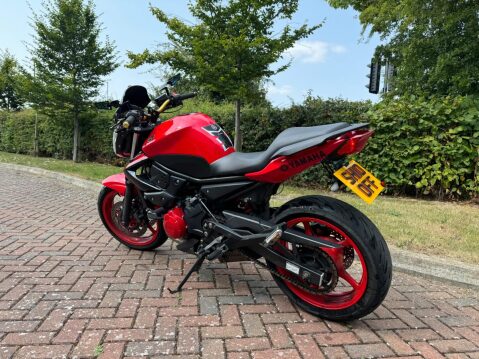 Yamaha XJ6 600 N 8