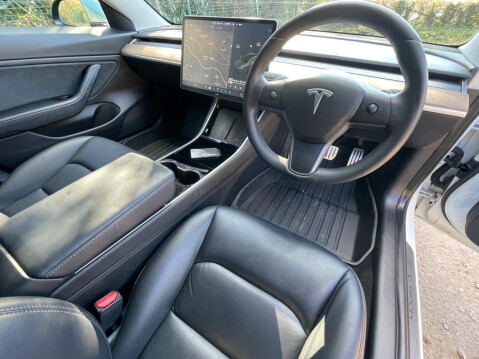 Tesla Model 3 (Dual Motor) Performance Auto 4WDE 4dr (Performance Upgrade) 44