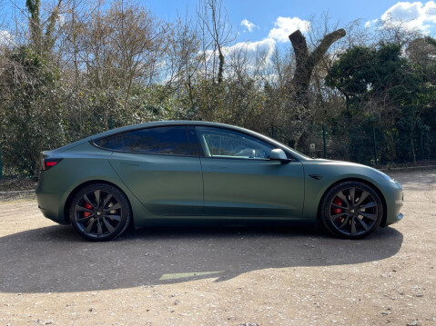 Tesla Model 3 (Dual Motor) Performance Auto 4WDE 4dr (Performance Upgrade) 17