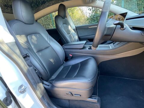 Tesla Model Y (Dual Motor) Long Range Auto 4WDE 5dr 50