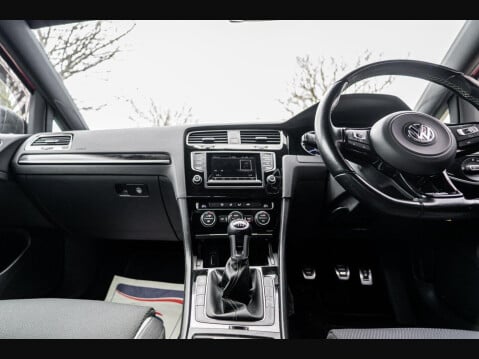 Volkswagen Golf 2.0 TSI BlueMotion Tech R 4Motion Euro 6 (s/s) 3dr 16