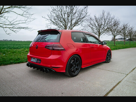 Volkswagen Golf 2.0 TSI BlueMotion Tech R 4Motion Euro 6 (s/s) 3dr 63
