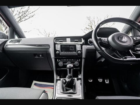 Volkswagen Golf 2.0 TSI BlueMotion Tech R 4Motion Euro 6 (s/s) 3dr 16