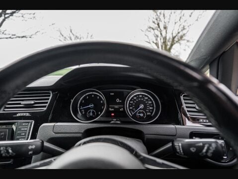 Volkswagen Golf 2.0 TSI BlueMotion Tech R 4Motion Euro 6 (s/s) 3dr 54