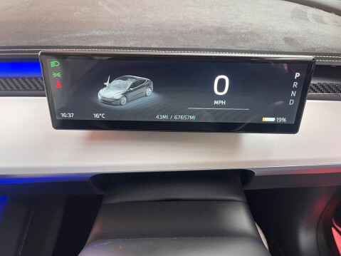 Tesla Model 3 (Dual Motor) Performance Auto 4WDE 4dr (Performance Upgrade) 70