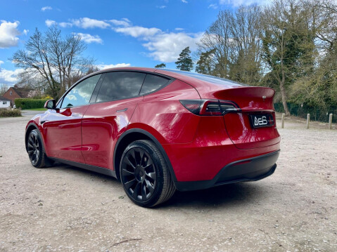 Tesla Model Y (Dual Motor) Long Range Auto 4WDE 5dr 3