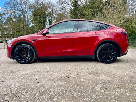 Tesla Model Y (Dual Motor) Long Range Auto 4WDE 5dr 17