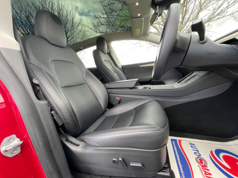 Tesla Model Y (Dual Motor) Long Range Auto 4WDE 5dr 52
