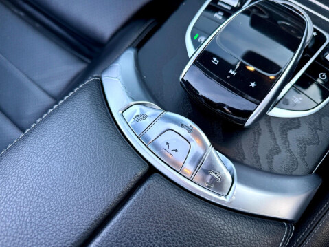 Mercedes-Benz C Class 2.0 C200 AMG Line (Premium Plus) Cabriolet G-Tronic+ Euro 6 (s/s) 2dr 43