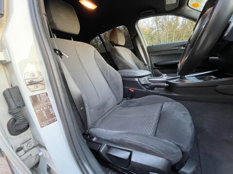BMW 1 Series 2.0 125i M Sport Auto Euro 6 (s/s) 5dr 32