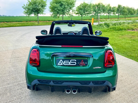 Mini Convertible 2.0 John Cooper Works Steptronic Euro 6 (s/s) 2dr 15