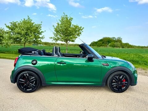 Mini Convertible 2.0 John Cooper Works Steptronic Euro 6 (s/s) 2dr 6
