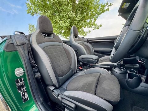 Mini Convertible 2.0 John Cooper Works Steptronic Euro 6 (s/s) 2dr 26