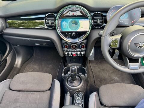 Mini Convertible 2.0 John Cooper Works Steptronic Euro 6 (s/s) 2dr 70