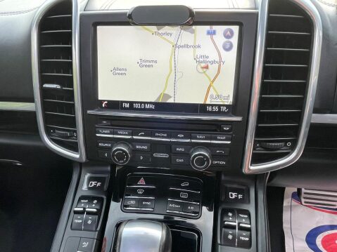 Porsche Cayenne 3.0 V6 E-Hybrid S TiptronicS 4WD Euro 6 (s/s) 5dr 11