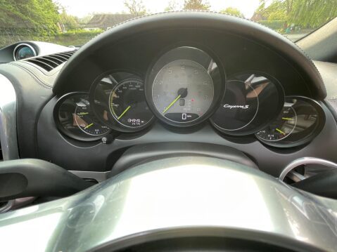 Porsche Cayenne 3.0 V6 E-Hybrid S TiptronicS 4WD Euro 6 (s/s) 5dr 24