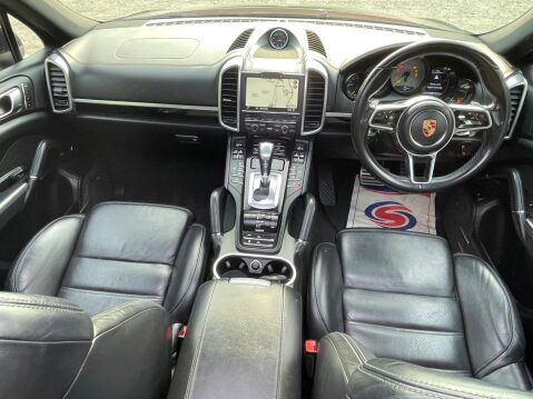 Porsche Cayenne 3.0 V6 E-Hybrid S TiptronicS 4WD Euro 6 (s/s) 5dr 28