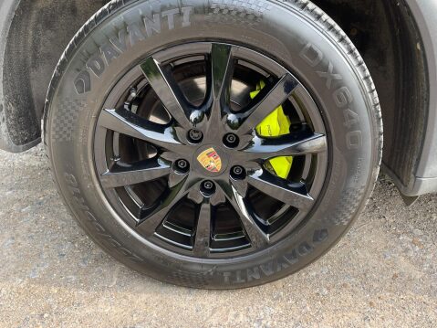Porsche Cayenne 3.0 V6 E-Hybrid S TiptronicS 4WD Euro 6 (s/s) 5dr 50