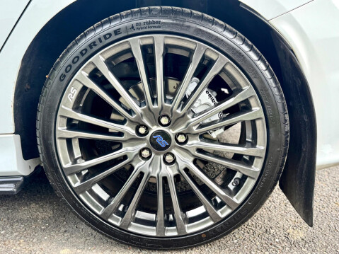 Ford Focus 2.3T EcoBoost RS AWD Euro 6 (s/s) 5dr 65