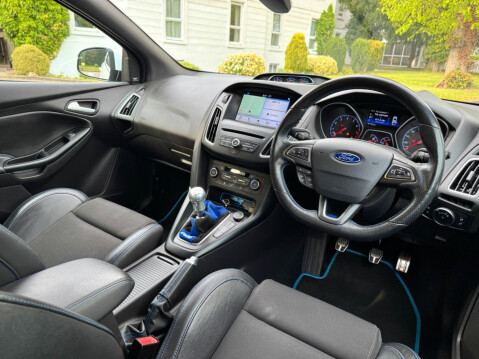 Ford Focus 2.3T EcoBoost RS AWD Euro 6 (s/s) 5dr 89