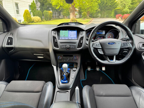 Ford Focus 2.3T EcoBoost RS AWD Euro 6 (s/s) 5dr 73