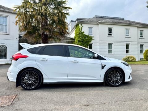 Ford Focus 2.3T EcoBoost RS AWD Euro 6 (s/s) 5dr 21