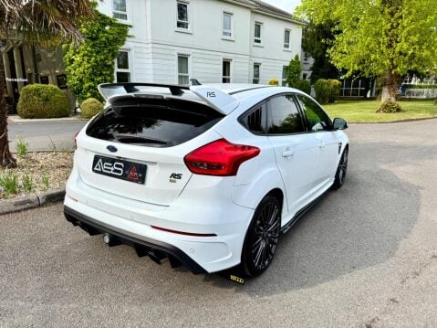 Ford Focus 2.3T EcoBoost RS AWD Euro 6 (s/s) 5dr 68