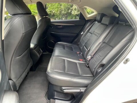 Lexus NX 2.5 300h Luxury E-CVT 4WD Euro 6 (s/s) 5dr 4