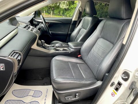 Lexus NX 2.5 300h Luxury E-CVT 4WD Euro 6 (s/s) 5dr 7