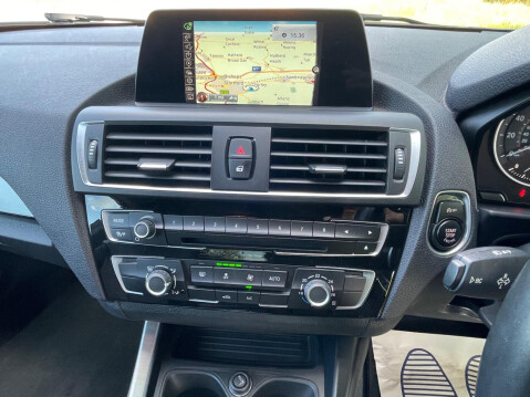 BMW 2 Series 2.0 220i M Sport Auto Euro 6 (s/s) 2dr 39