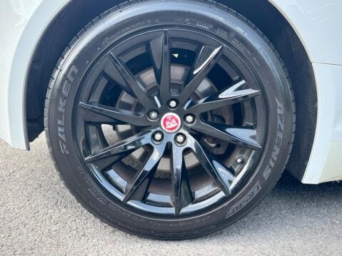 Jaguar F-Type 3.0 V6 S Auto AWD Euro 6 (s/s) 2dr 8
