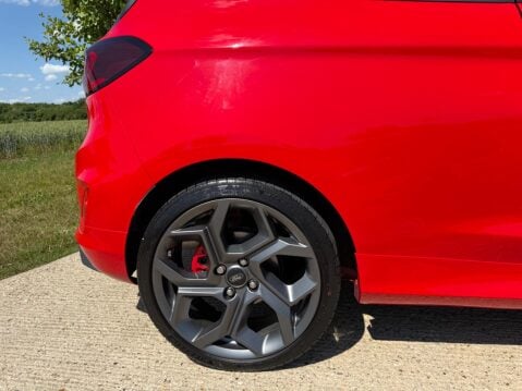Ford Fiesta 1.5T EcoBoost ST-3 Euro 6 (s/s) 3dr 33