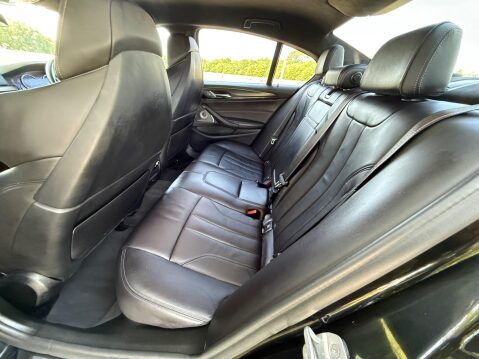 BMW M5 4.4 V8 Steptronic xDrive Euro 6 (s/s) 4dr 4